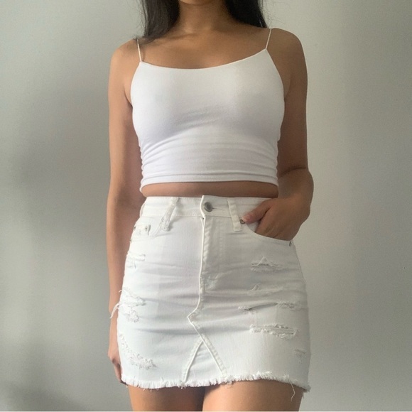 American eagle white jean mini skirt  distressed look size US00 regular - Picture 1 of 11